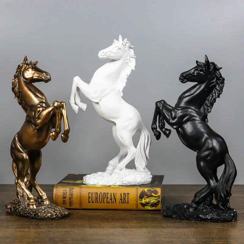 

Nostalgic Horse Statues Figurines Ornaments Horses Crafts Home Decoration Accessories Creative Wedding Gifts