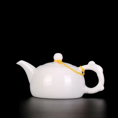 Белый фарфоровый чайник ручной работы в китайском стиле цвета слоновой кости