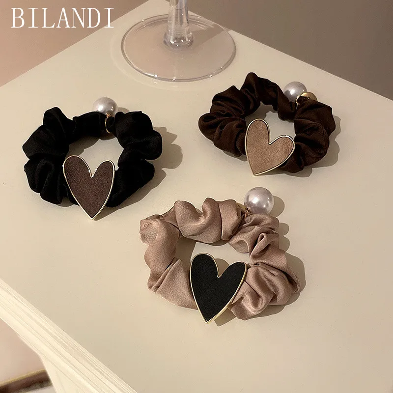 

Bilandi Fashion Woman Ponytail Holder Hair Tie Heart Charm Hair Scrunchies Vintage Satin Elastic Hair Band Hair Accessories