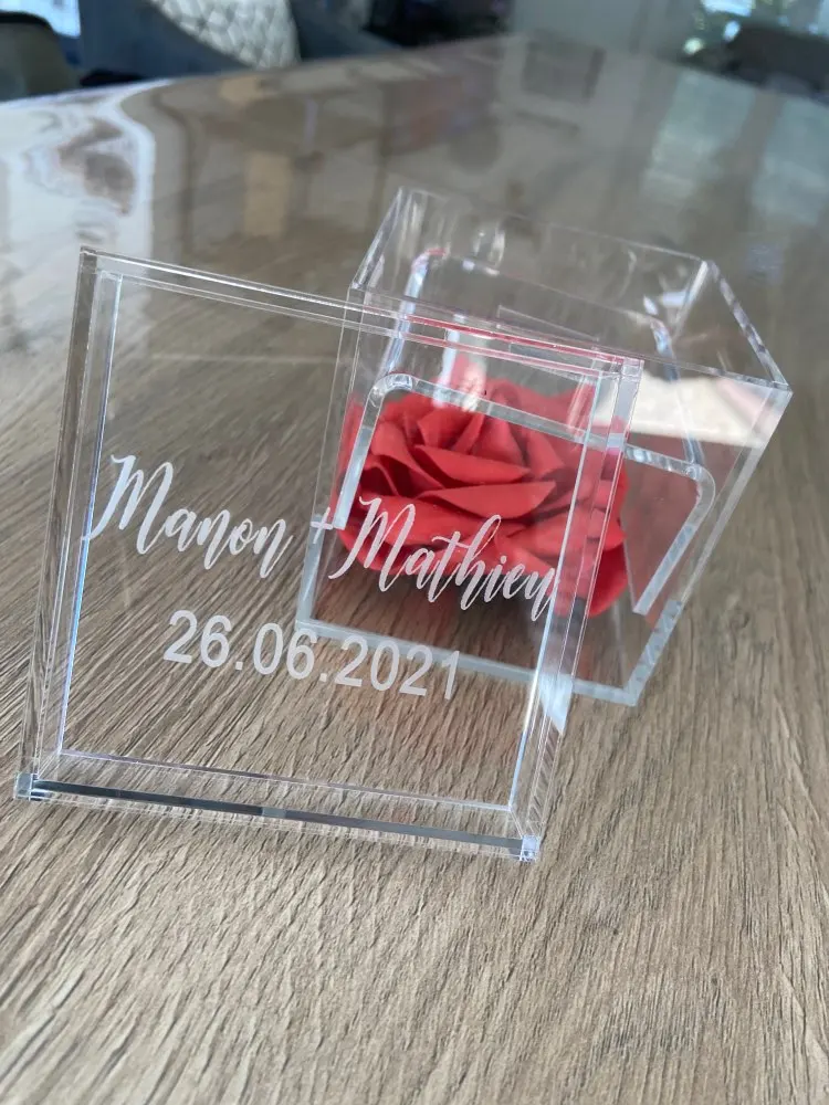 Шкатулка для обручального кольца акриловая на заказ | Дом и сад