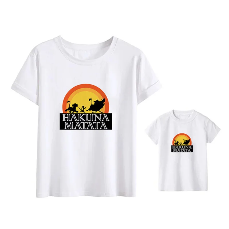

Funny Hakuna Matata tshirt Family Fashion Harajuku Ullzang Lion King Cartoon Print T-shirt Summer Parent-child Top T-shirt