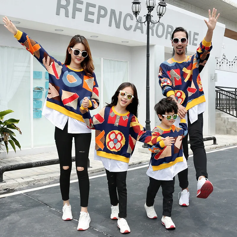2020 New Funny Pattern Mother Daughter Daddy and Me Hoodies Family Matching Sweaters Twins Brother Little Sister Clothes Pajamas |