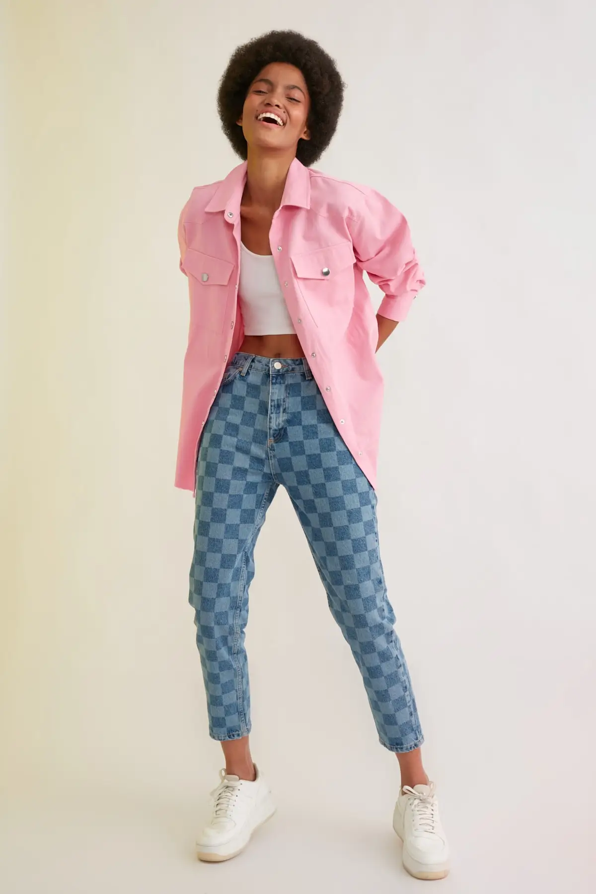

Trendyol Plaids High Waist Mom Jeans TWOSS21JE0476