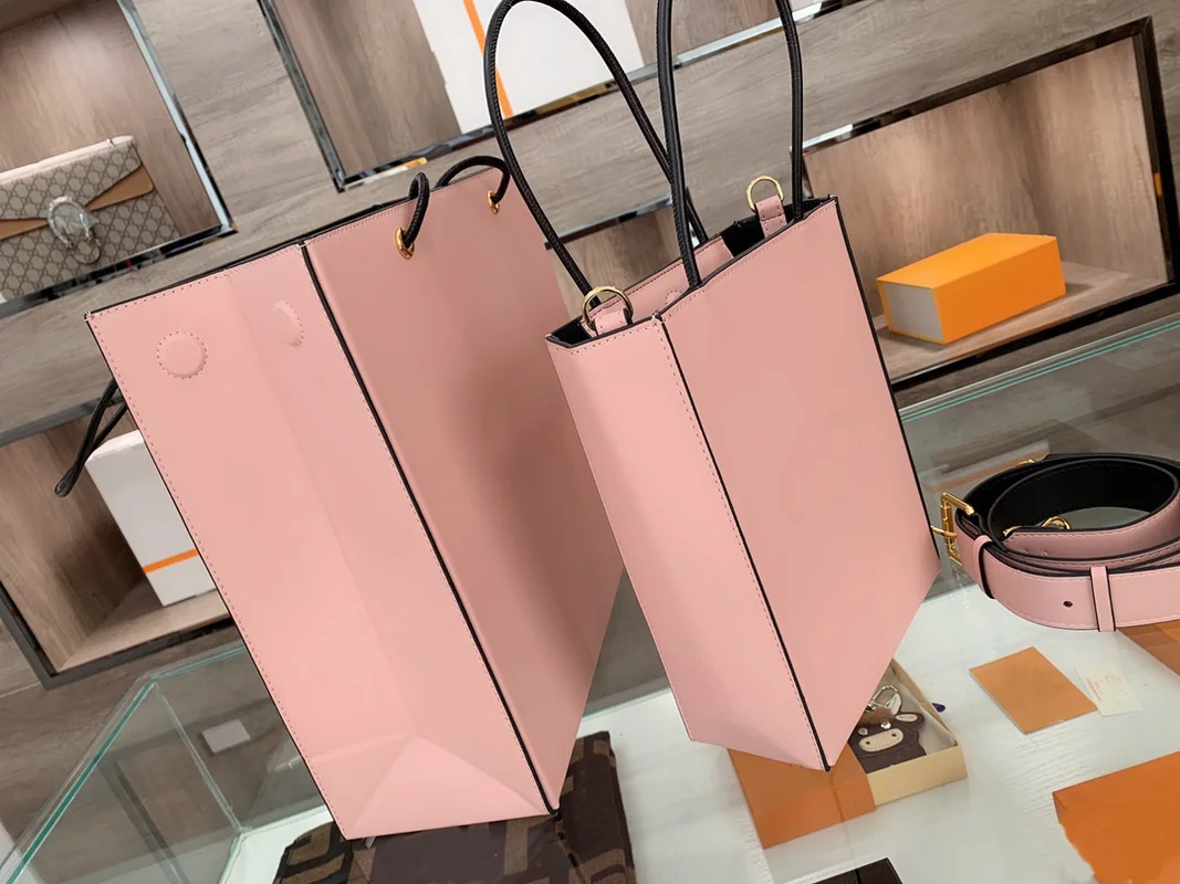 

New style in spring 2021, large-capacity PU handbag, fashionable casual simple and versatile shoulder bag
