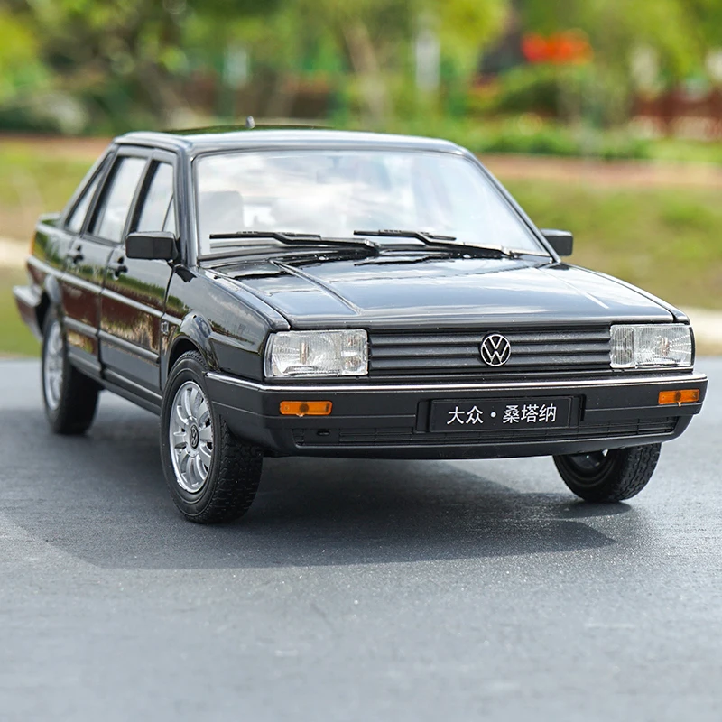 

Original factory 1:18 Volkswagen Santana Classic metal toy Model Car for christmas/Birthday gift, collection