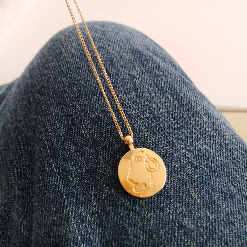 

2020 Korea new geometric round double-layer Pearl women's chain necklace girl's party gift simple jewelry necklace pendant