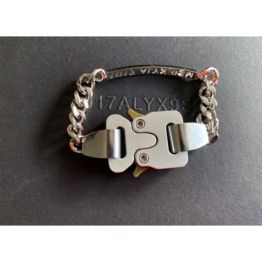 

2020 ALYX BUCKLE BRACELET Men Women 1017 ALYX 9SM logo charm BRACELETS Hollow Openwork letters Stainless steel chain AUSTRIA