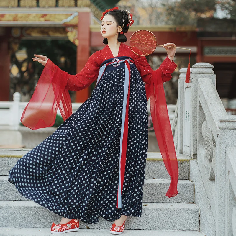 

В совместной системе ханьфу женский оригинальный костюм Тан бесшумно элегантный красный серия видит грудь Ru юбка