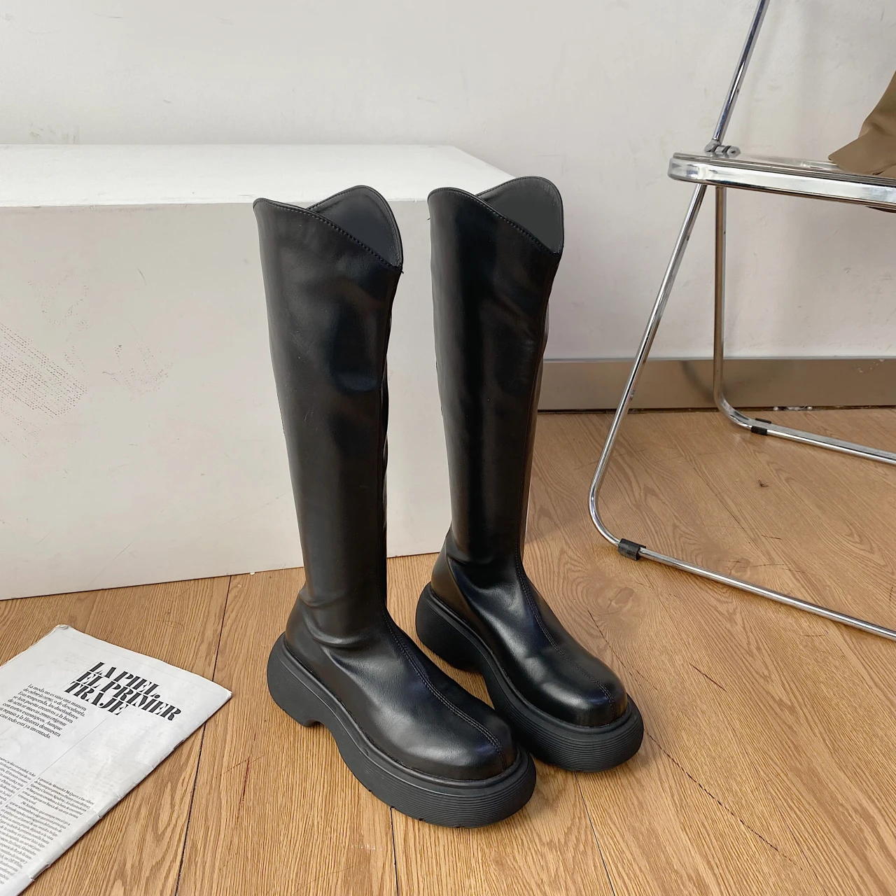 

Новинка Осень-зима 2021 Роскошные Ботинки Челси на толстой подошве кожаные дизайнерские женские ботинки зимние толстые ботинки женская обув...