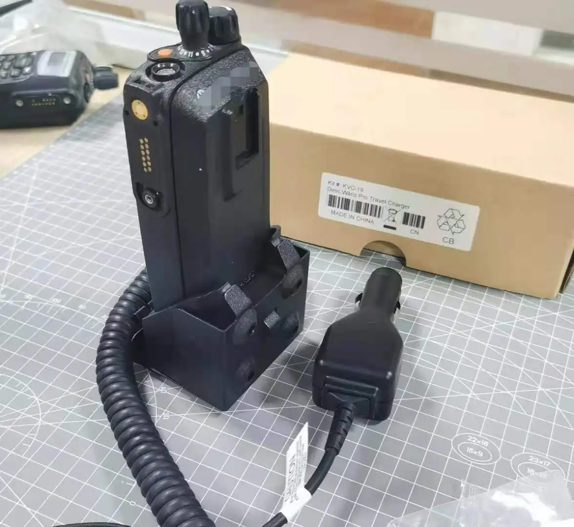 Vehicular and In-car charger RLN6433 FIT IN XIR P8268 XIR P6600 XIR P8668i GP328D GP338D+ XPR6550 XPR6350 XPR3300 XPR3300E