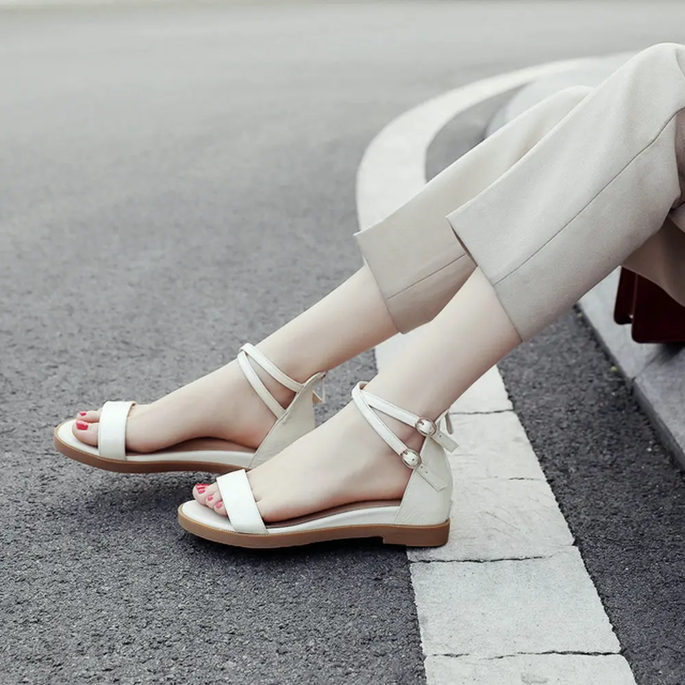 

EshtonShero 2019 Summer Women Sandals Round Toe Women's Flat heel Women Shoes Cross- Strap Zipper Ladies Beach Shoes Size 3-8