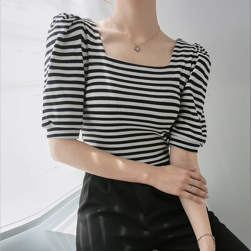 

Женские модные синие полосатые тонкие летние топы, новые модели футболок с буффами на рукавах, Женские повседневные эластичные хлопковые ф...
