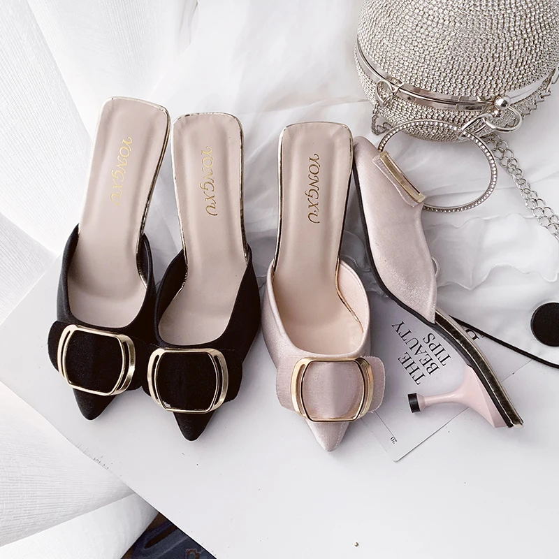 

Women's Shoes