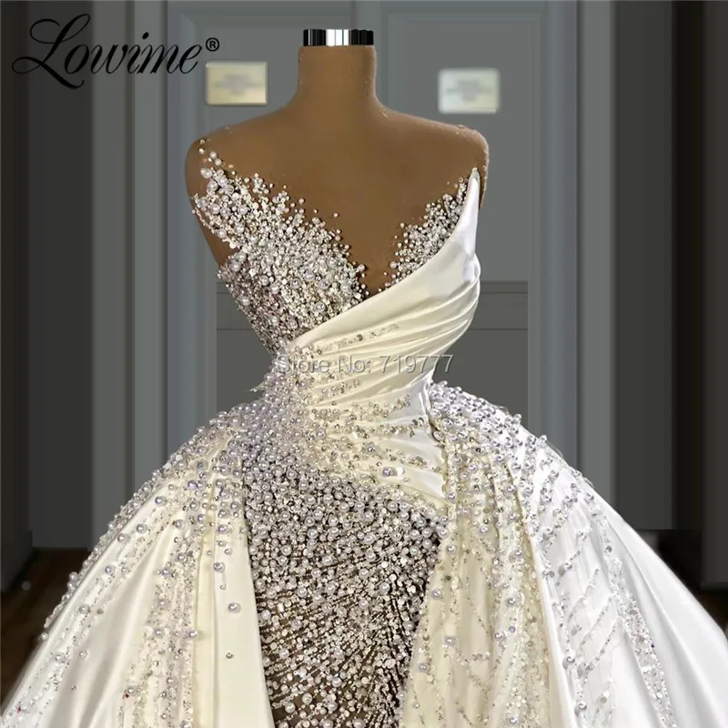 Dubai Muslim Long Wedding Dresses 2020 Luxury Wedding Gowns Customized Pearls Satin Bridal Gown Plus Size Mermaid Beaded Bridal
