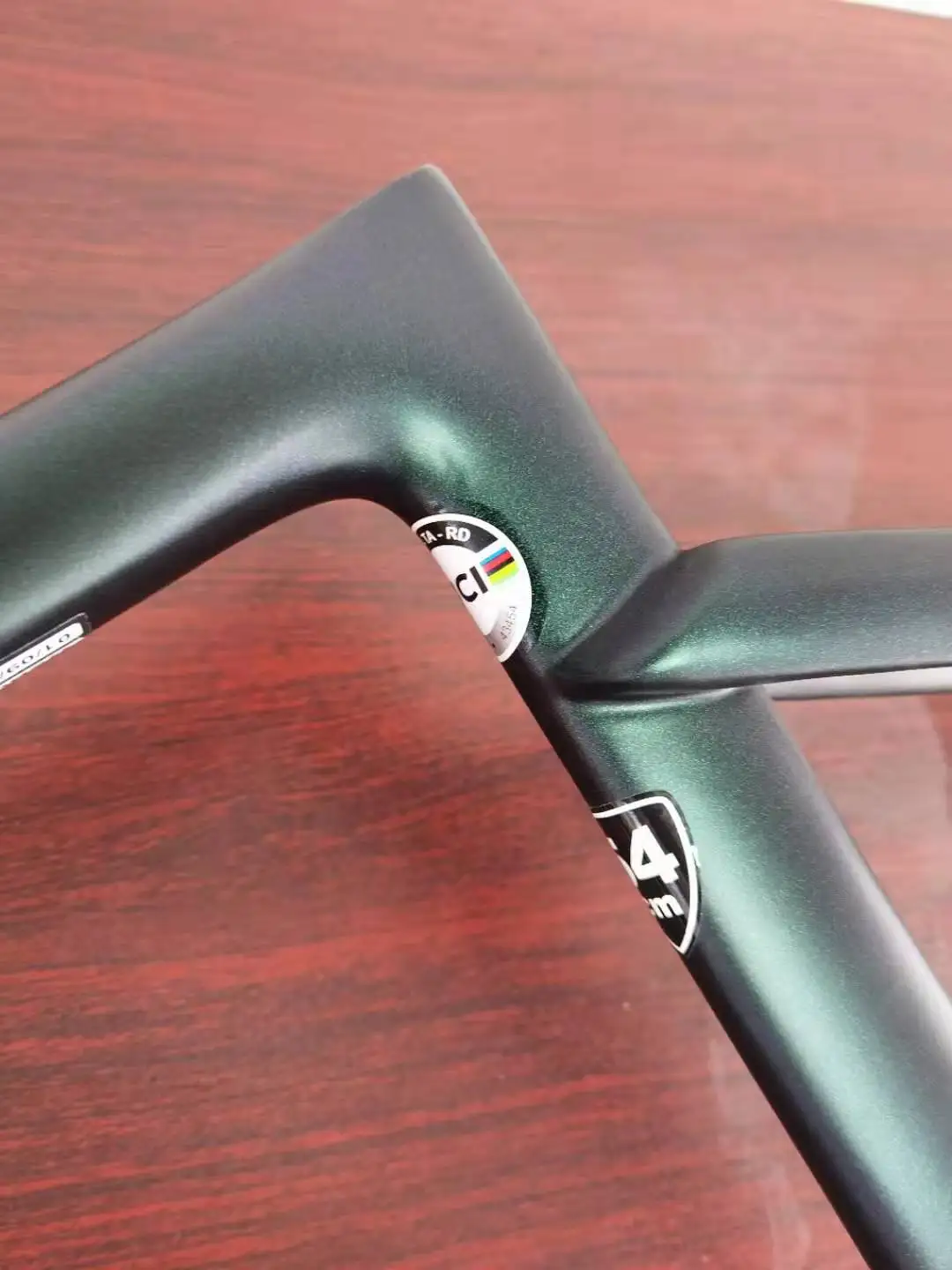 

Made in Taiwan, 2021 SL7 T1100 chameleon color Carbon Road Bike Frame, BSA Threaded Bottom Bracket, Thru Axle 100x12 142x12mm，