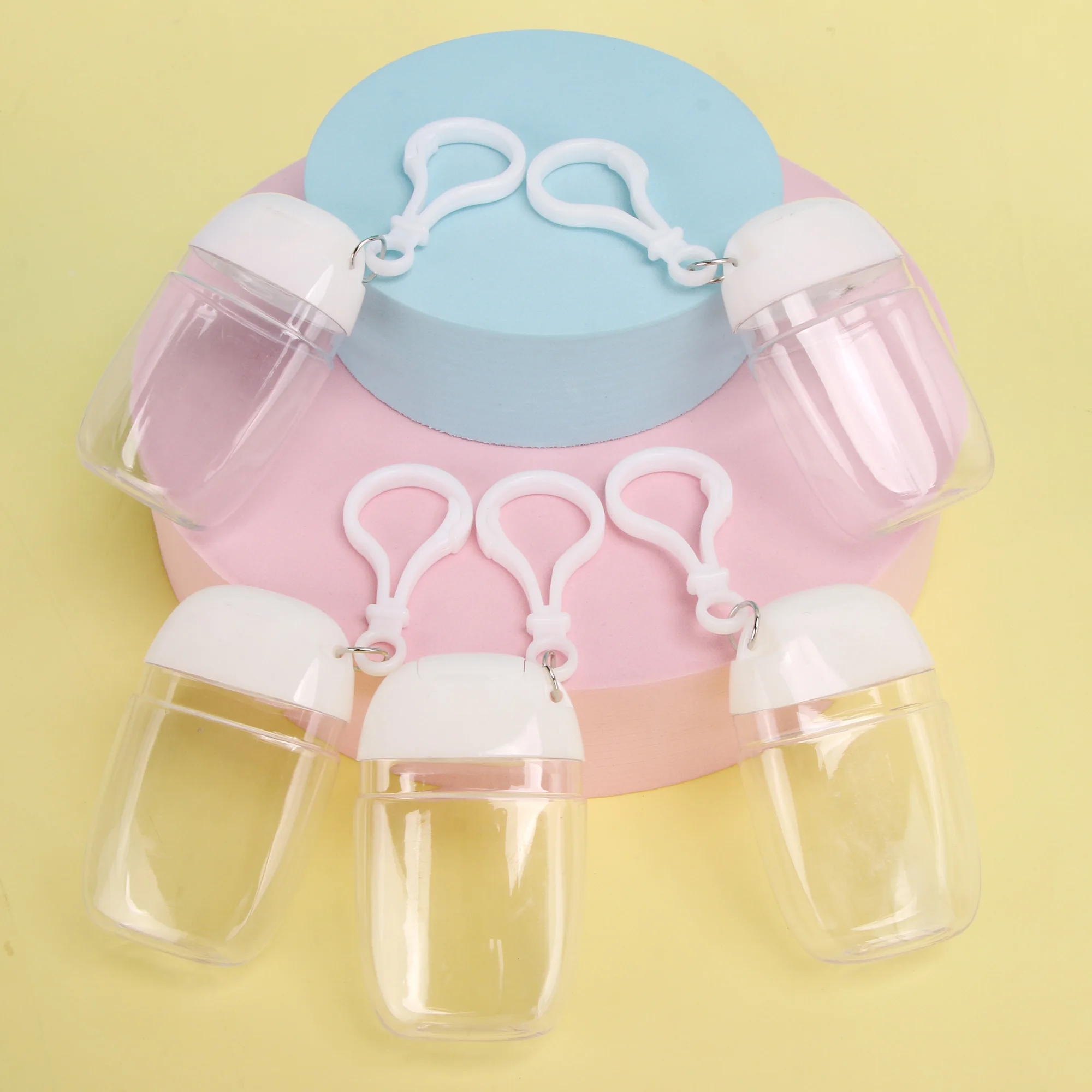 

5/10PCS 30ml Empty Hand Sanitizer Travel Small Size Holder Hook Keychain Carriers White Flip Cap Reusable Portable Empty Bottles