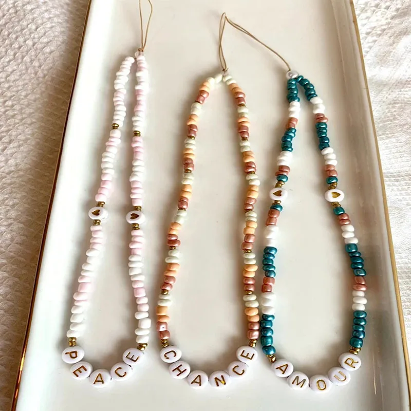 

Trendy Personality Heart-shaped Letters Mixed Color Round Rice Beads Women's Mobile Phone Lanyard Chain Jewelry Accessories Gift
