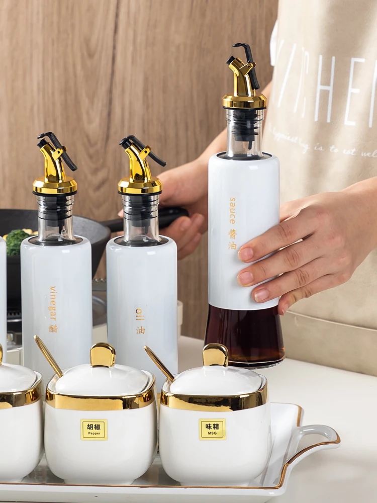 

Creative ceramic spice bottle, salt shaker, seasoning box, dark green sugar bowl, kitchen supplies, seasoning storage container