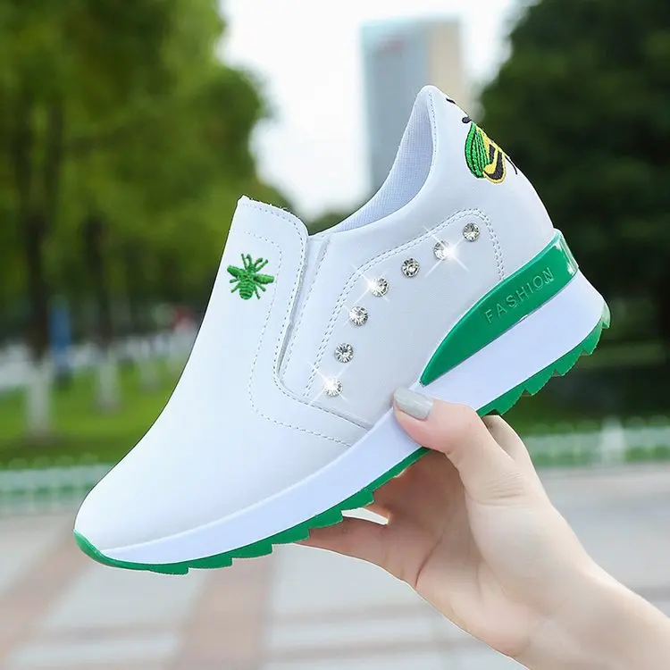 

2021 spring new internally increased white running sneakers shoes women Korean loafers sports shoes women zapatos de mujer