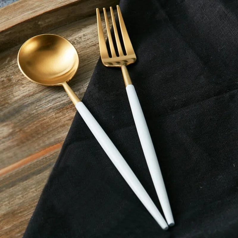 Набор столовой посуды из нержавеющей стали 304 # белого и золотого цвета нож вилка