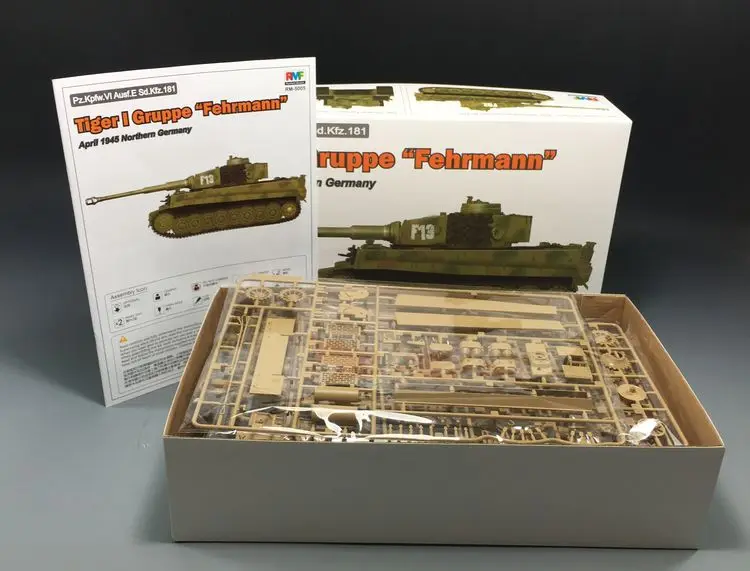 Rye Field 5005 1:35 Tiger I Gruppe Fehrmann апрель 1945 северная Германия танк дисплей игрушка