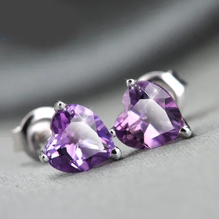 Милые женские маленькие серьги с красным фиолетовым сердцем гвоздики