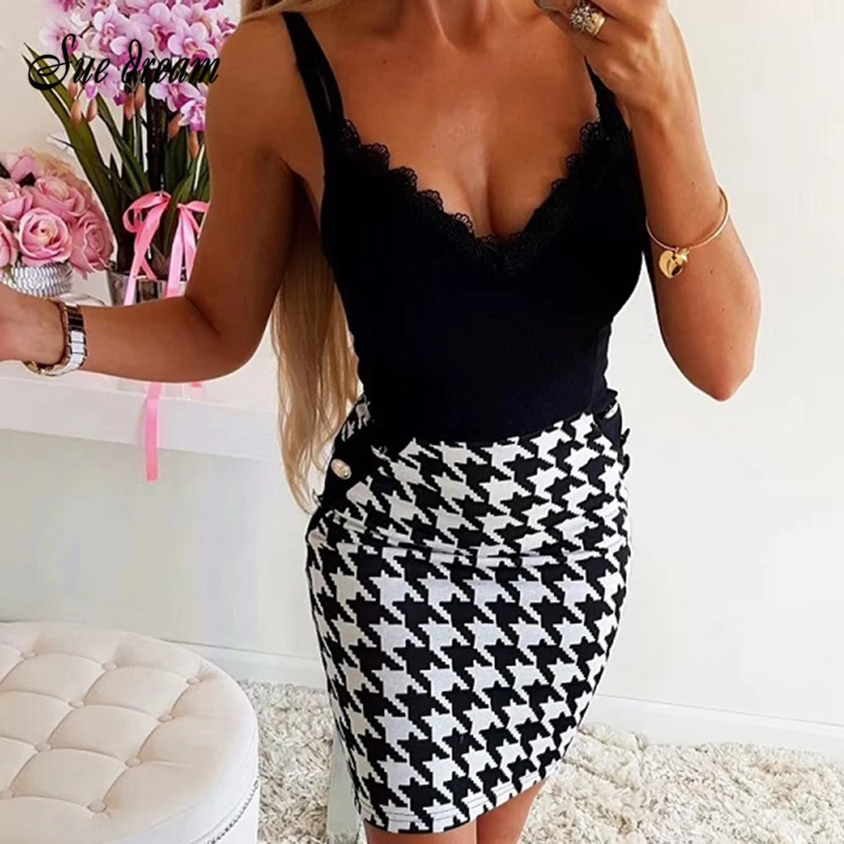 2021 летние новые женские туфли на плоской подошве Модная пикантная обувь черного