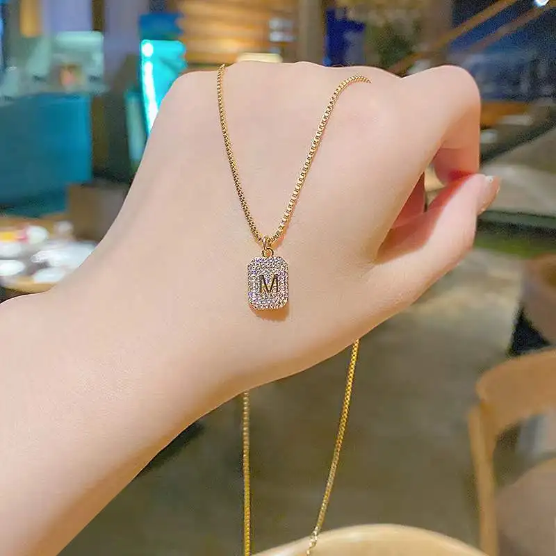 Светильник лый роскошный сверкающий кристалл циркония прямоугольная буква M Tag