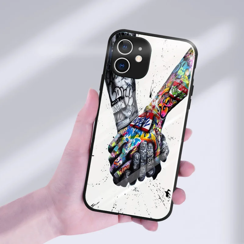 

Fashionable Hold Hands Phone Case Coque For Apple iPhone 11 12 Pro Max XR X XS SE 2020 Mini Tempered Glass Cover Shell For Lover