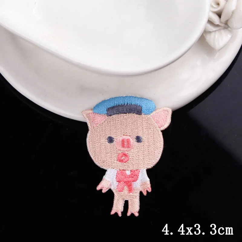 Мультяшные нашивки сделай сам вышитые в виде свиньи медведя для одежды наклейки