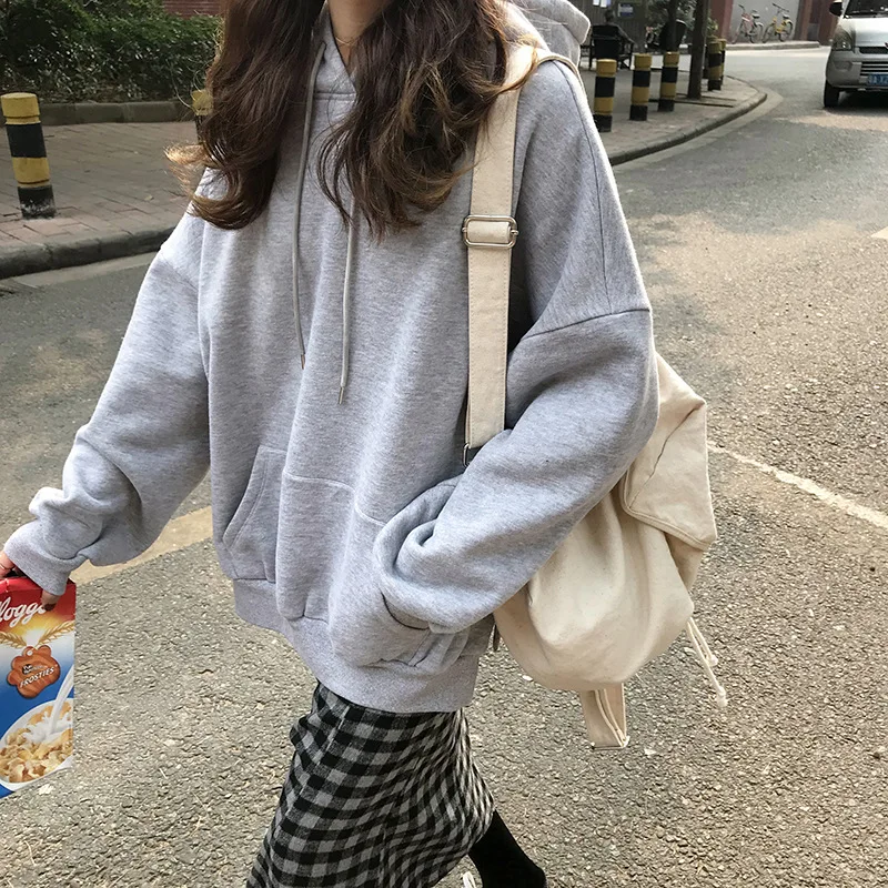 Зимние женские толстовки с капюшоном новым принтом серого цвета повседневные