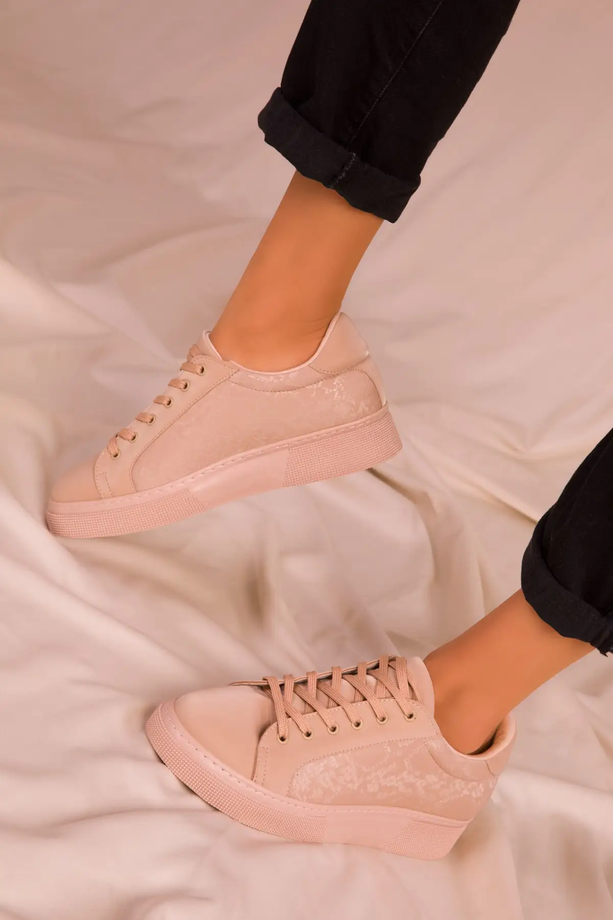 

2021 women's Sneaker Snakeskin Shoes New Season Spring Hiking Running Casual Comfort Casual Summer Winter