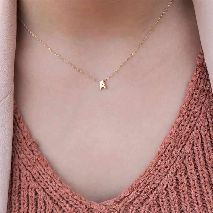 Модные крошечный лакомство A-Z ожерелье цвета: золотистый серебристый Цвет письмо