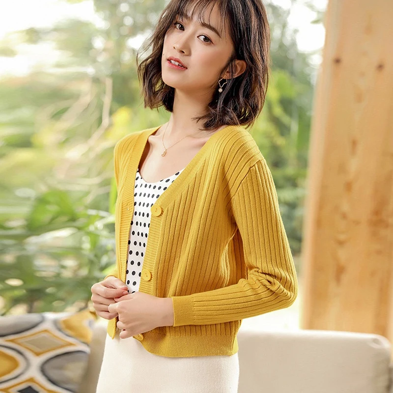 Retro Casual Wild Sweet Elegant Autumn New Hong Kong Style V-neck Solid Color Short Button Knit Cardigan Sweater |