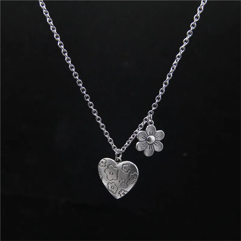 

Stainless Steel Chain Vintage Punk Flower Bear Heart Pendant Necklace For Women Hiphop Treandy Jewelry Girl Cool Gifts Party