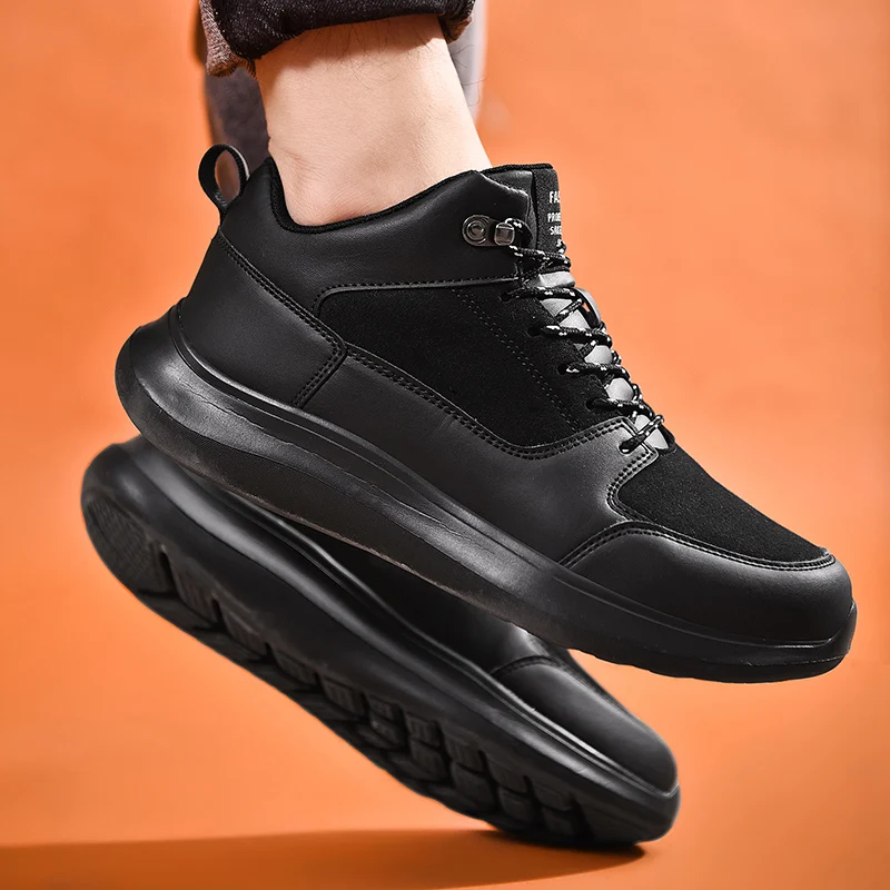 

Winter Men Shoes Plus Fur Running Shoes Snow Outdoor Sports Shoes Super Warm Non-slip Sneakers Black Leather Shoes Plus Size