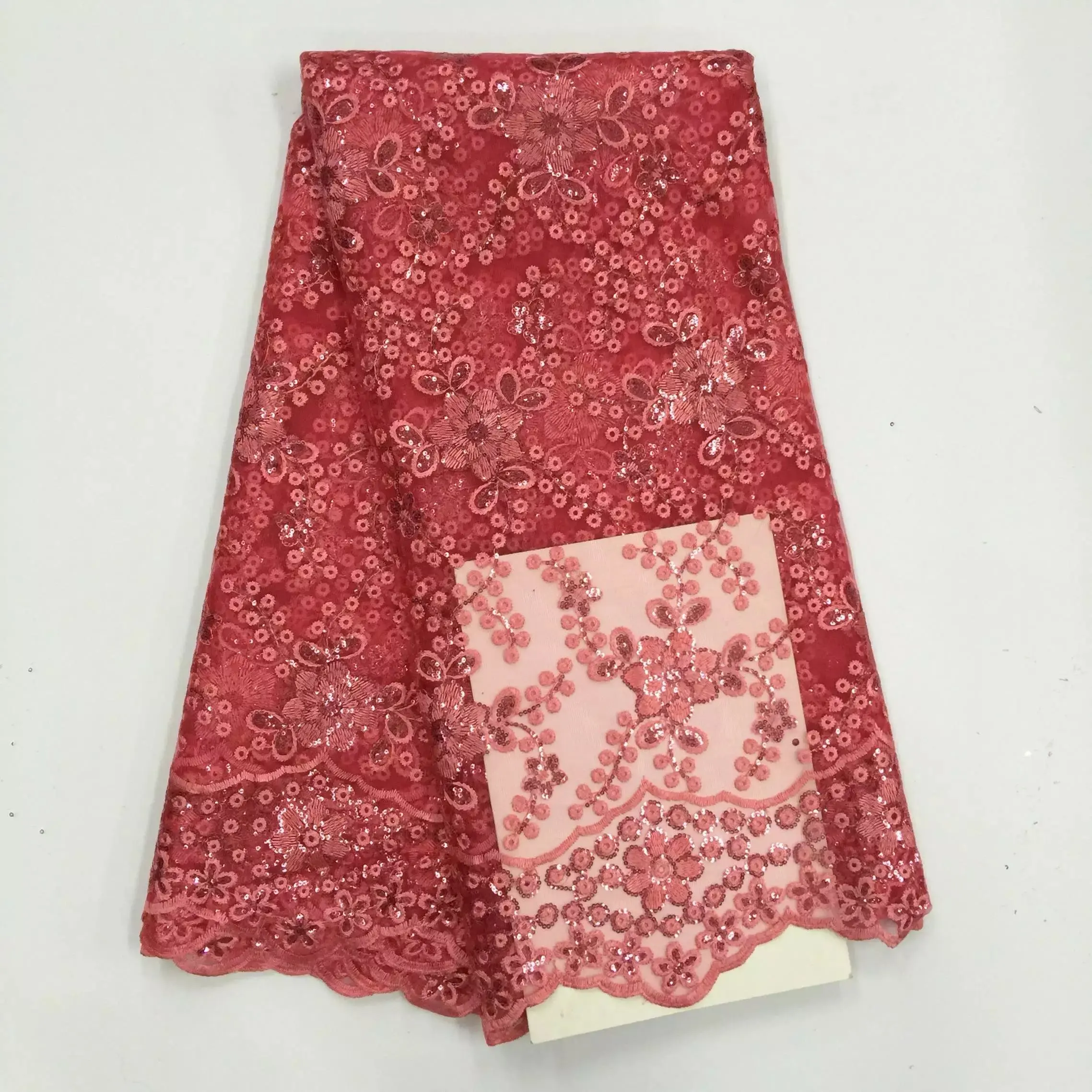 

В нигерийском стиле, состоящий из выпуклых кружевных элементов очаровательные вышитые африканская сетчатая кружевная ткань Высокое качес...