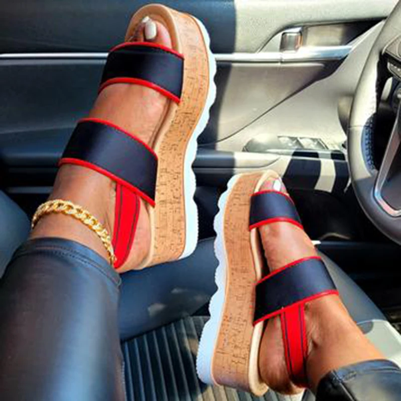 

Wholesale Black White Big 36-43 Female Summer Platform Sandals INS Women Fashion Sadalias Femininas Zapatos De Mujer Plataforma