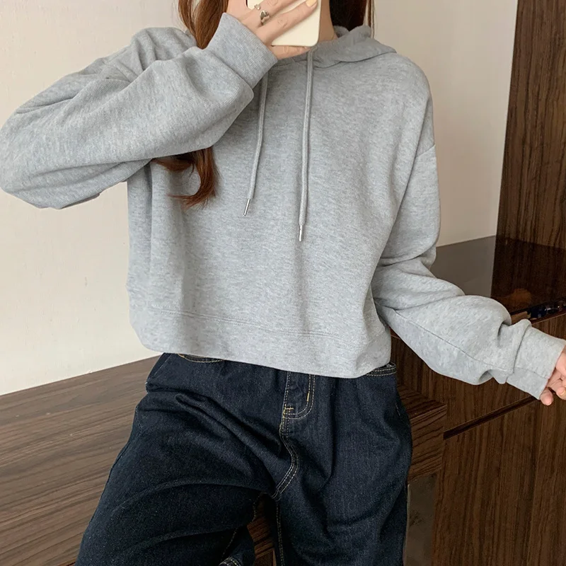 

Бархатная двухслойная шапка свободного кроя