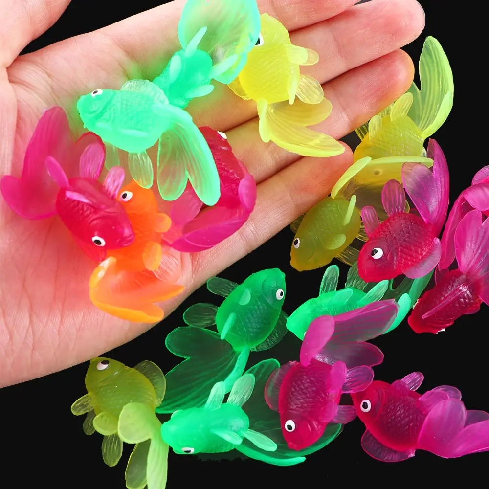 

20Pcs/lot Mini Soft Rubber Gold Fish Baby Bath Toys Plastic Simulation Small Goldfish Water Toy Fun Kids Swimming Beach Toys