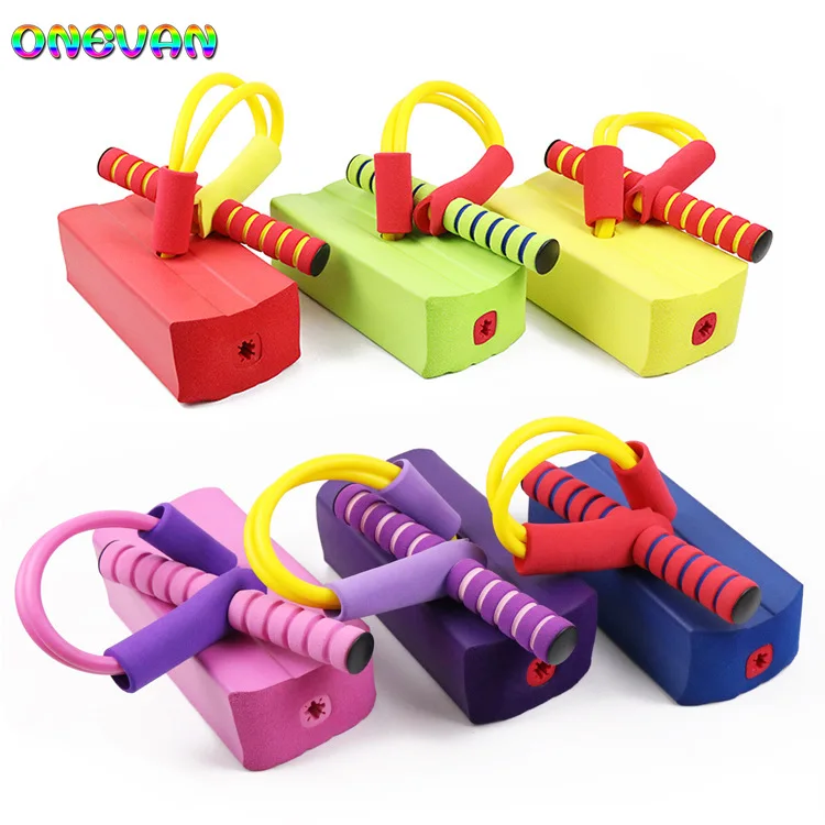 Детская игрушка-прыгун в виде лягушки тренировочная кукла прыгающая обувь для