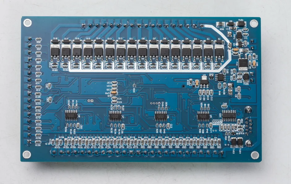 Восьмиосевой контроллер внутренний PLC устройство управления 8 осевой