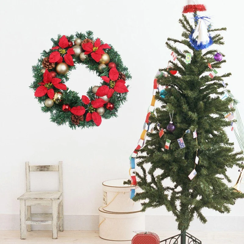Рождественский венок с красной пуансеттией Рождественские шары передняя дверь