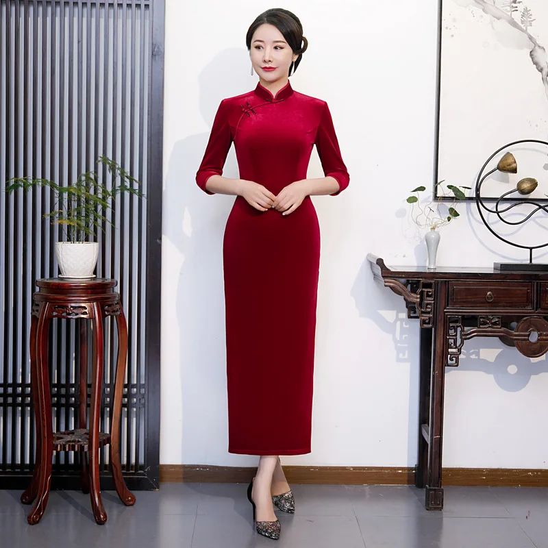 

Женское длинное платье-Ципао из велюра с воротником-стойкой