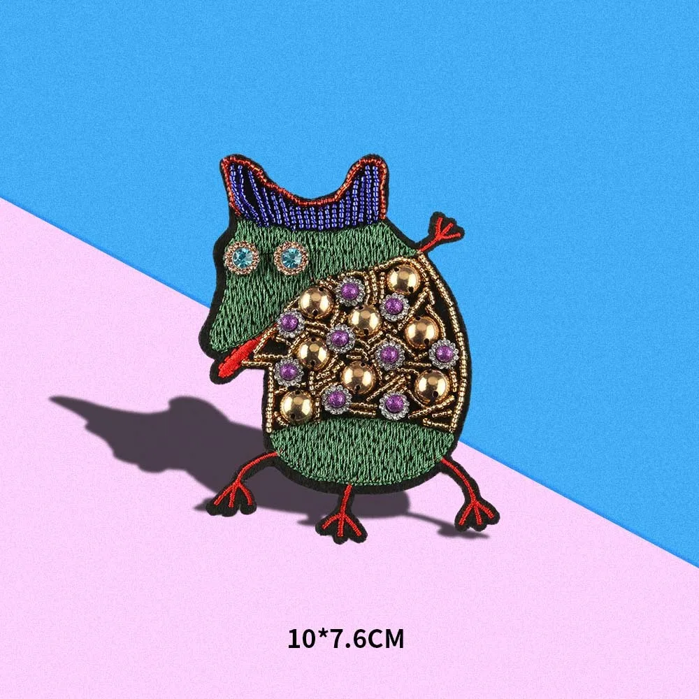 

Fashion Handmade Beaded insect Patch Animal Rooster Embroidered Patches Sew-On For Clothing Iron On Patch Appliques