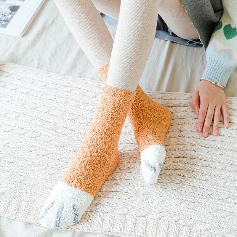 Dreamlikelin 2 Pairs/Lot Kawaii Woman Winter Socks Funny Cat Paw Cartoon Pattern Fleece Socks Soft Sleeping Warm Sox for Girl
