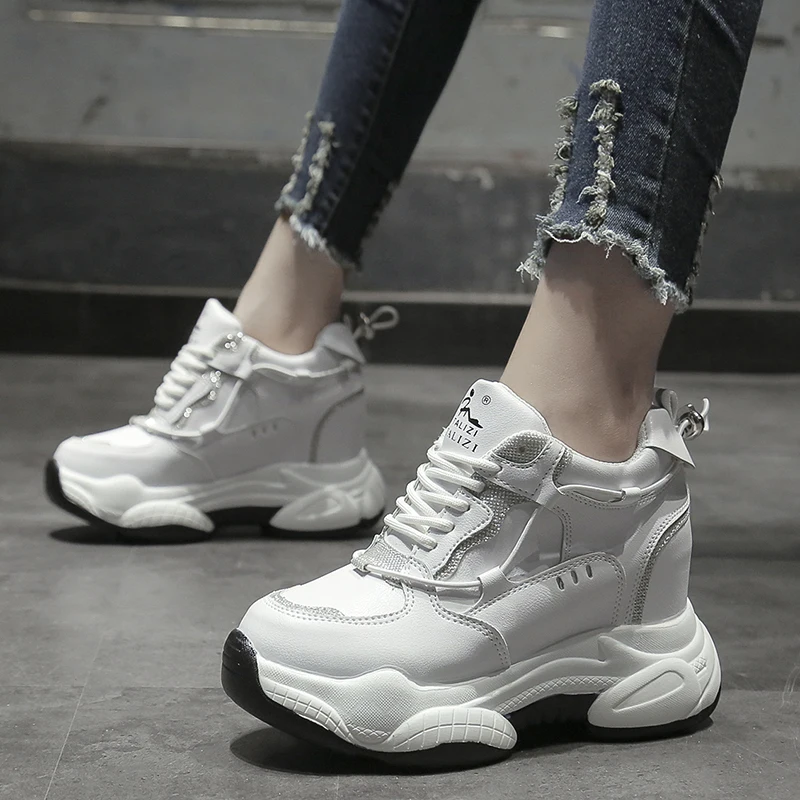 2020 модная женская обувь на платформе Дышащие осенние кроссовки Повседневная