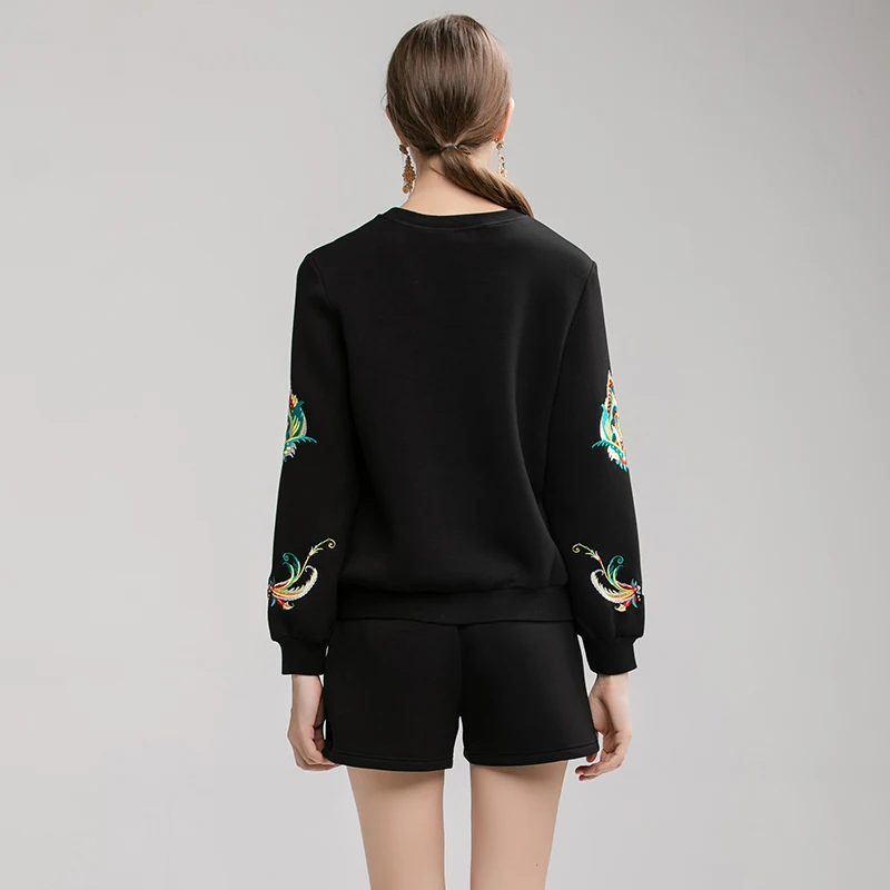 2019 Winter Fashion 2 Pieces Embroidery Sets High Quality Pretty Full Sleeve Sweatshirts +Shorts Black Suits | Женская одежда