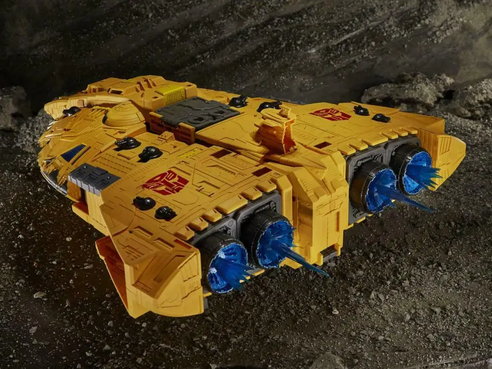 Готов! В наличии новая война для Cybertron: Kingdom WFC K30 Autobot Ark Бесплатная