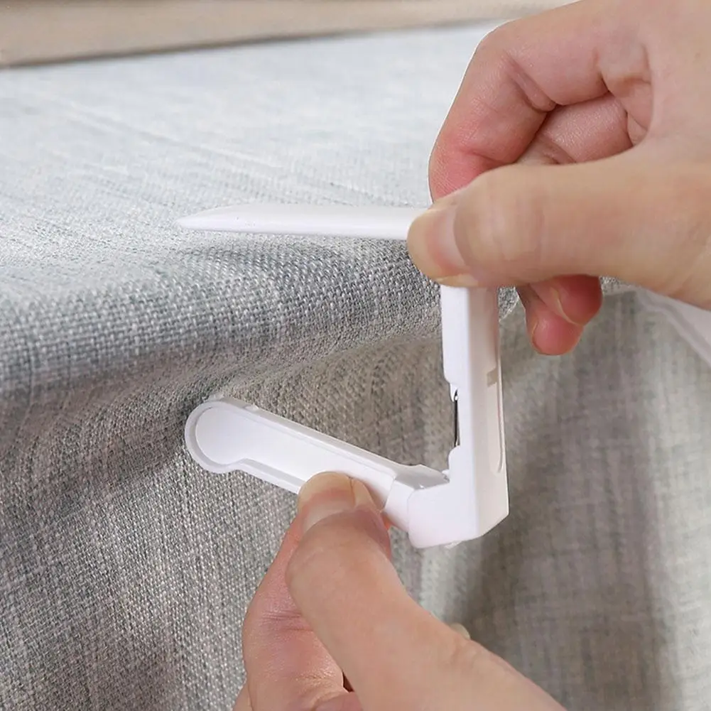 

4Pcs Table Cloth Cover Clamp Tablecloth Clip Wedding Party Picnic Holder Outdoor Camping Use Drop Shipping